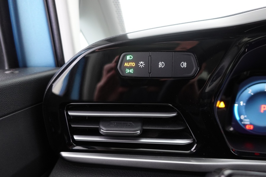 Ford Grand Tourneo Connect vaihtoauto