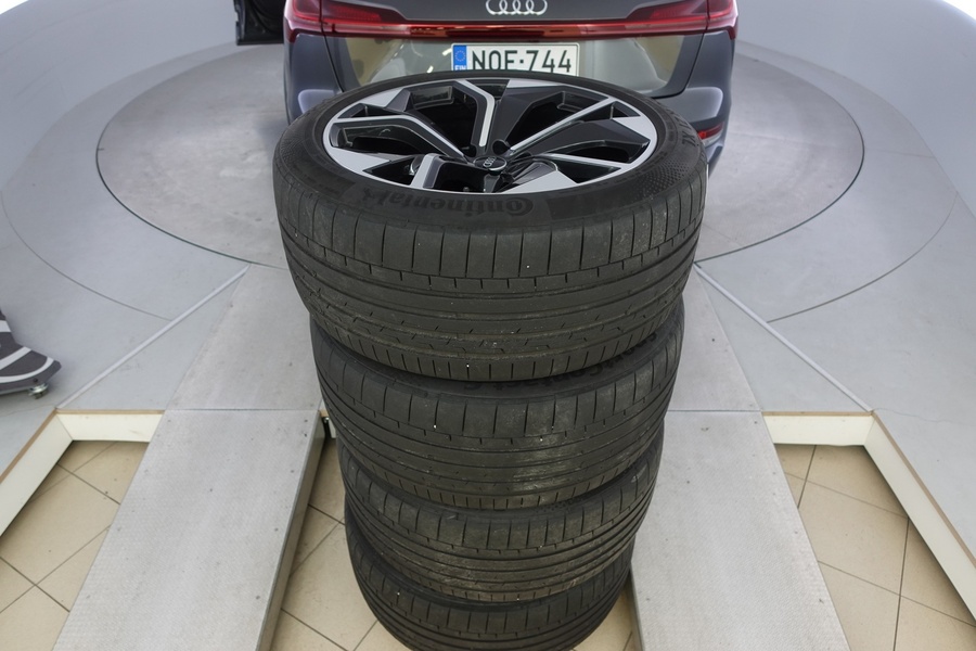 Audi e-tron vaihtoauto