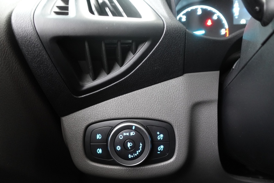 Ford Transit Connect vaihtoauto