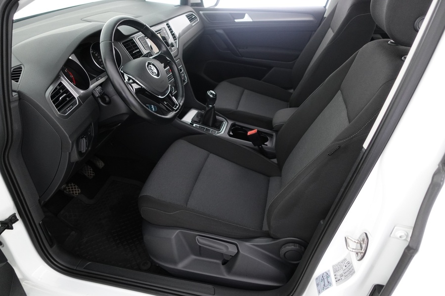 Volkswagen Golf Sportsvan vaihtoauto