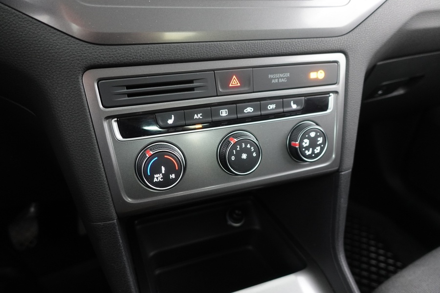 Volkswagen Golf Sportsvan vaihtoauto