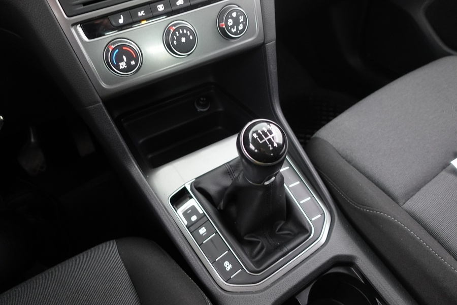 Volkswagen Golf Sportsvan vaihtoauto