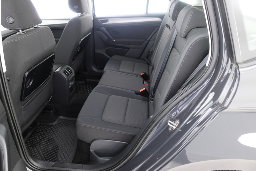 Volkswagen Golf Sportsvan vaihtoauto