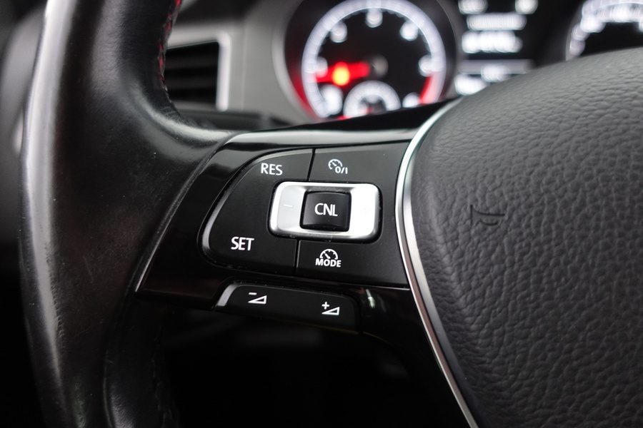 Volkswagen Golf Sportsvan vaihtoauto