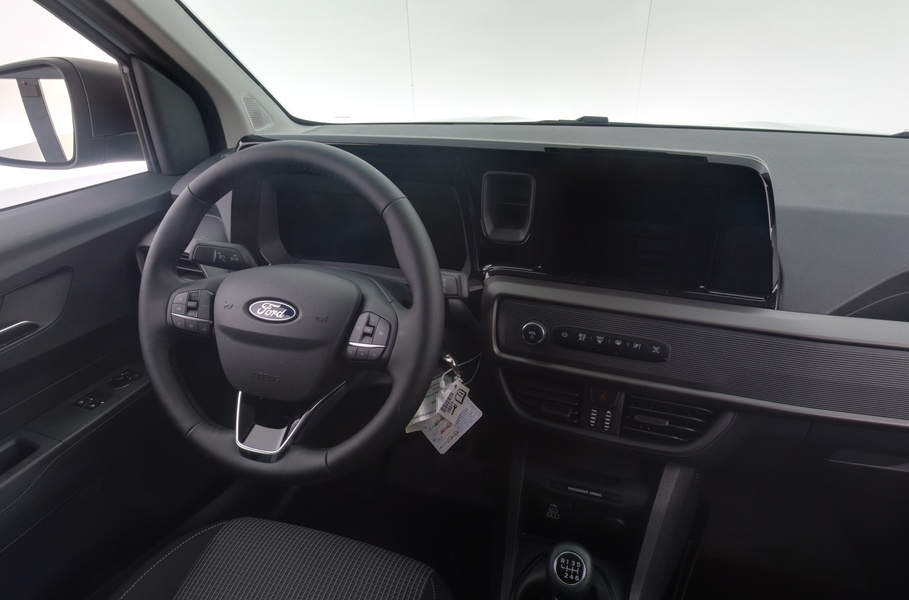 Ford Transit Courier vaihtoauto