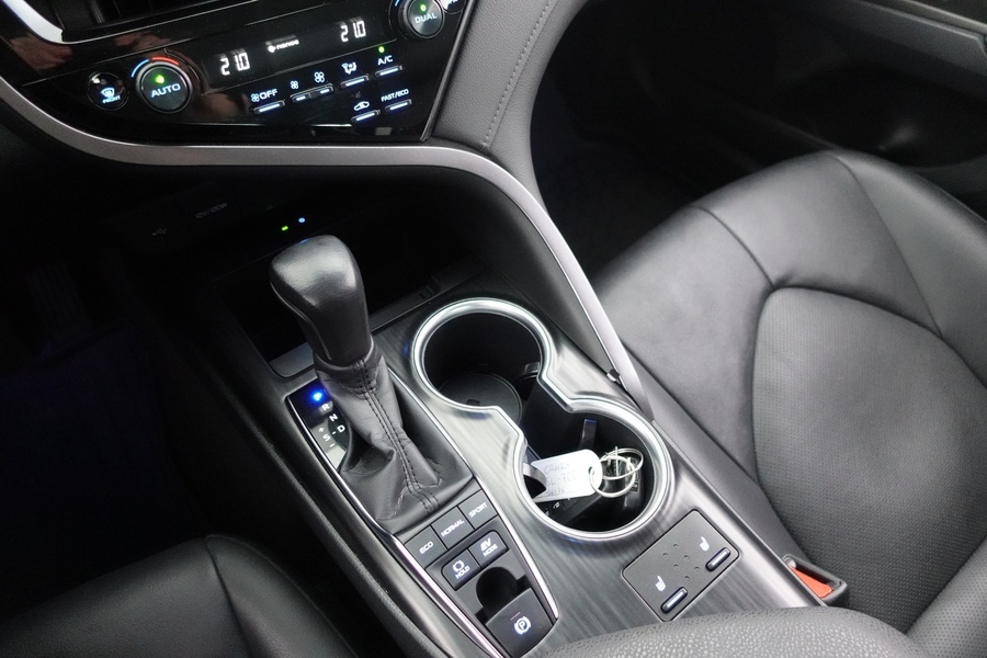 Toyota Camry vaihtoauto