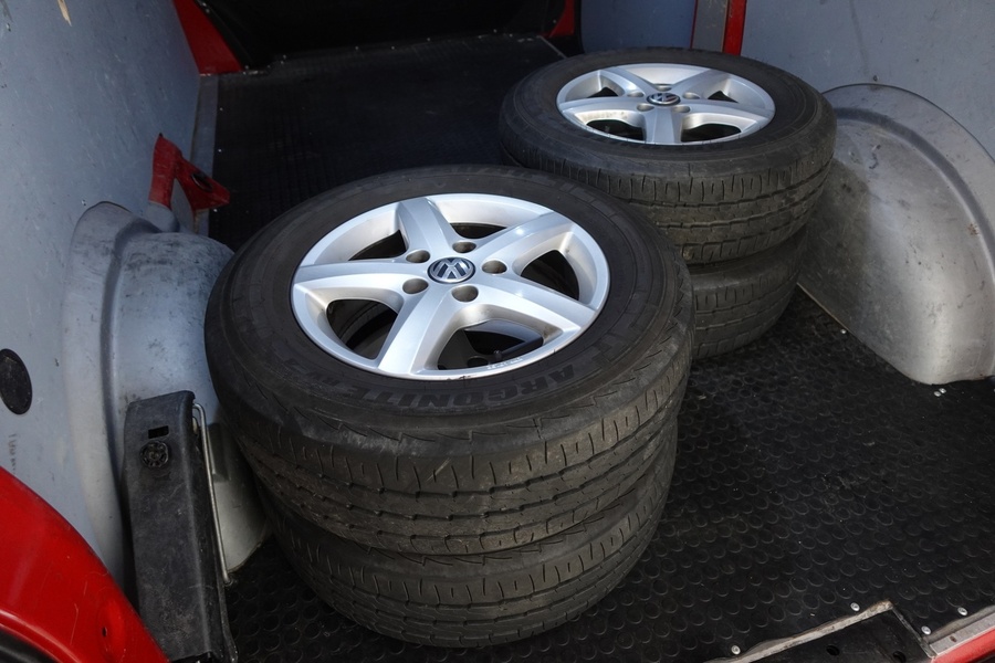 Volkswagen Transporter vaihtoauto