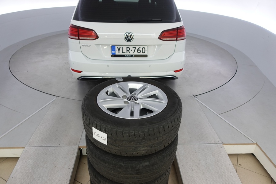 Volkswagen Golf vaihtoauto