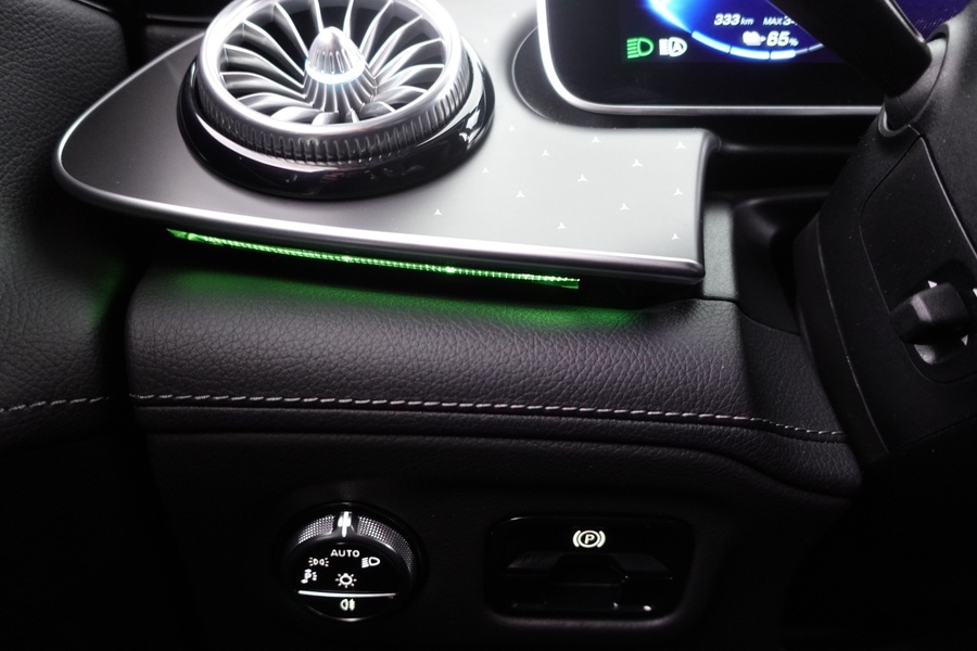 Mercedes-Benz EQE vaihtoauto