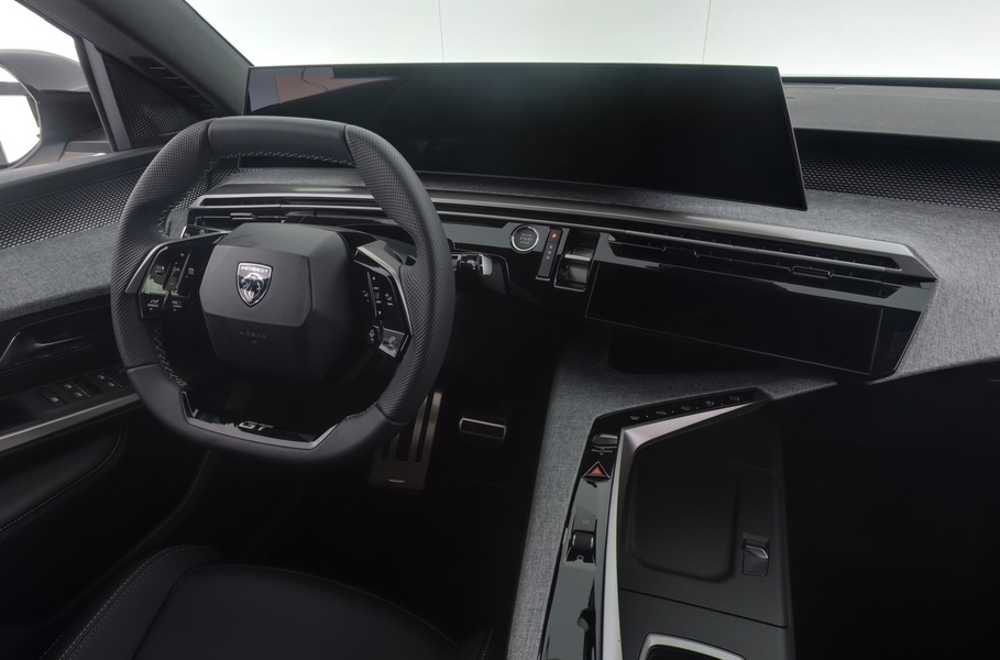 Peugeot E-3008 vaihtoauto