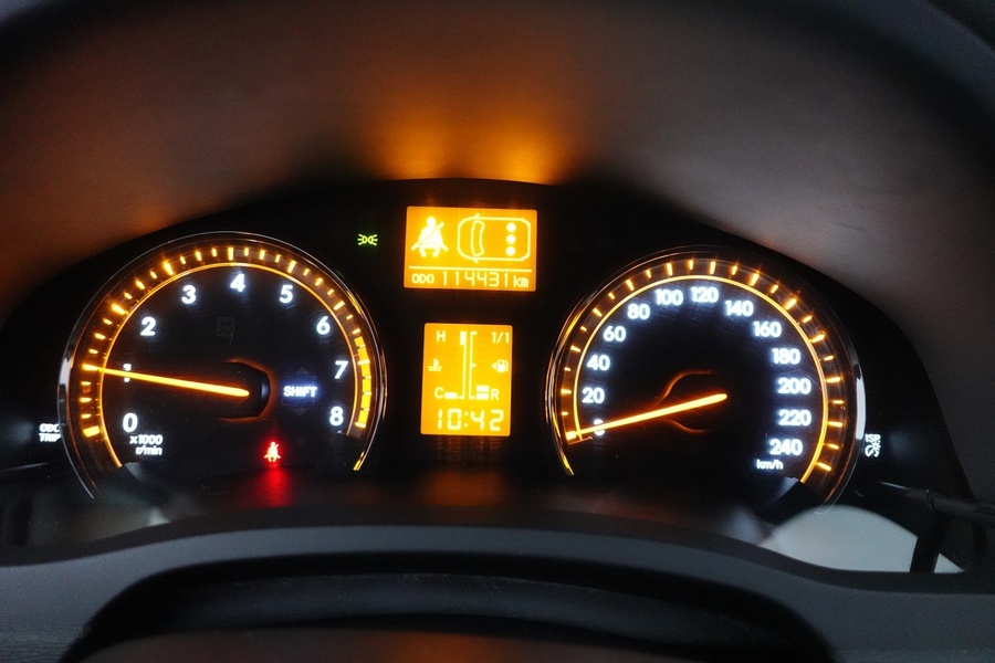 Toyota Avensis vaihtoauto