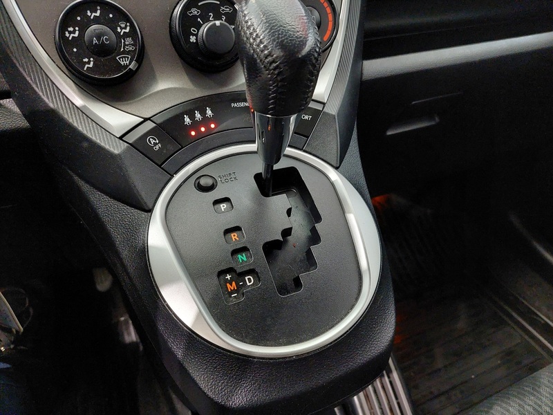 Toyota Verso-S vaihtoauto