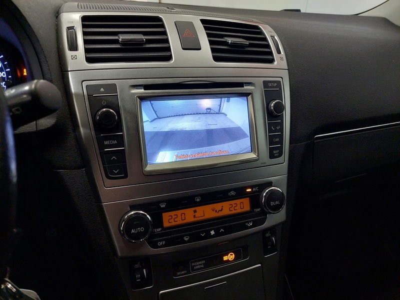 Toyota Avensis vaihtoauto