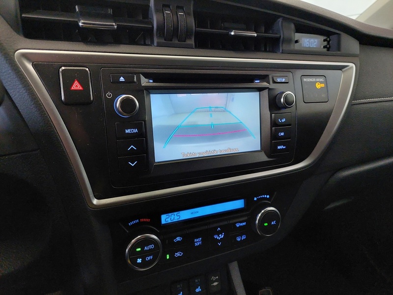 Toyota Auris vaihtoauto