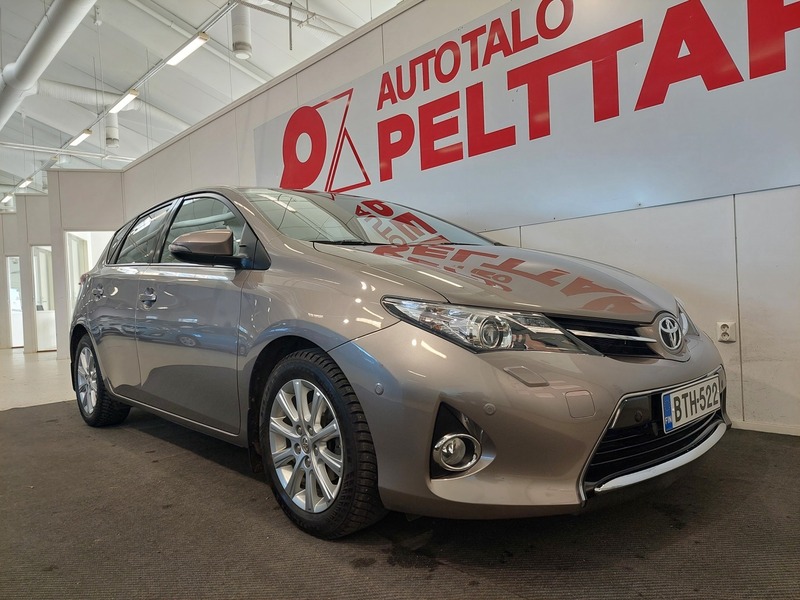 Toyota Auris vaihtoauto