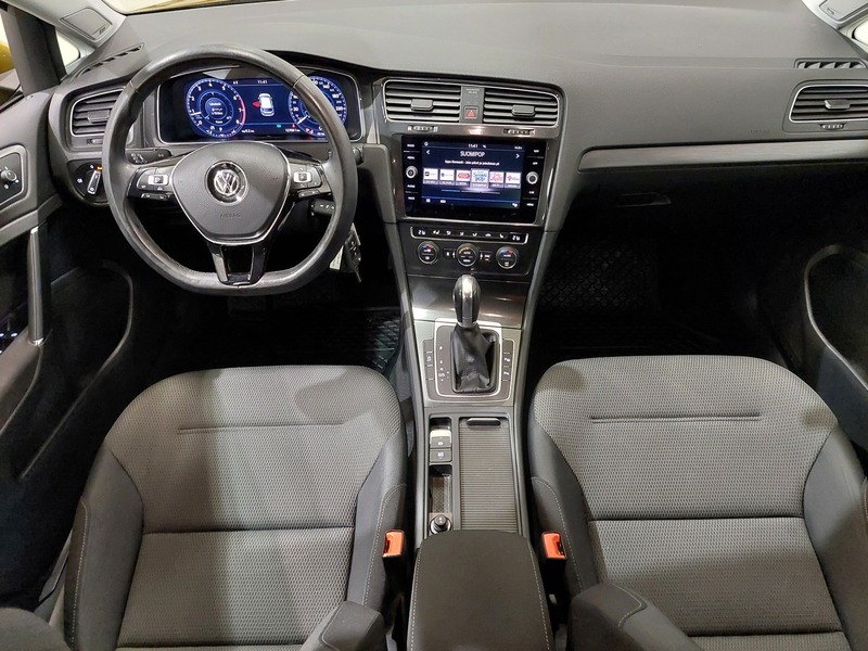 Volkswagen Golf vaihtoauto