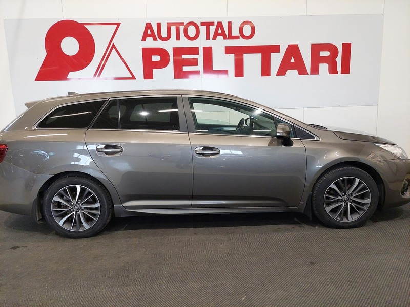 Toyota Avensis vaihtoauto