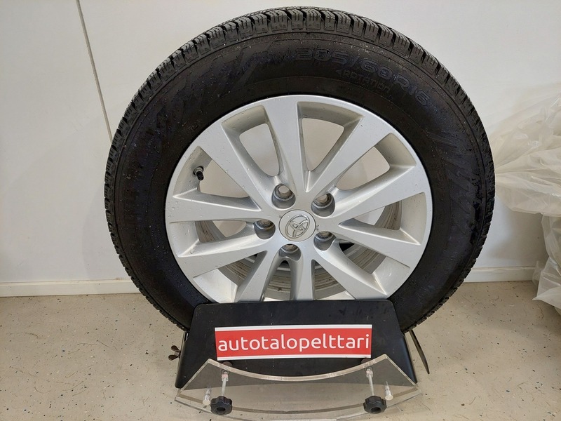 Toyota Avensis vaihtoauto