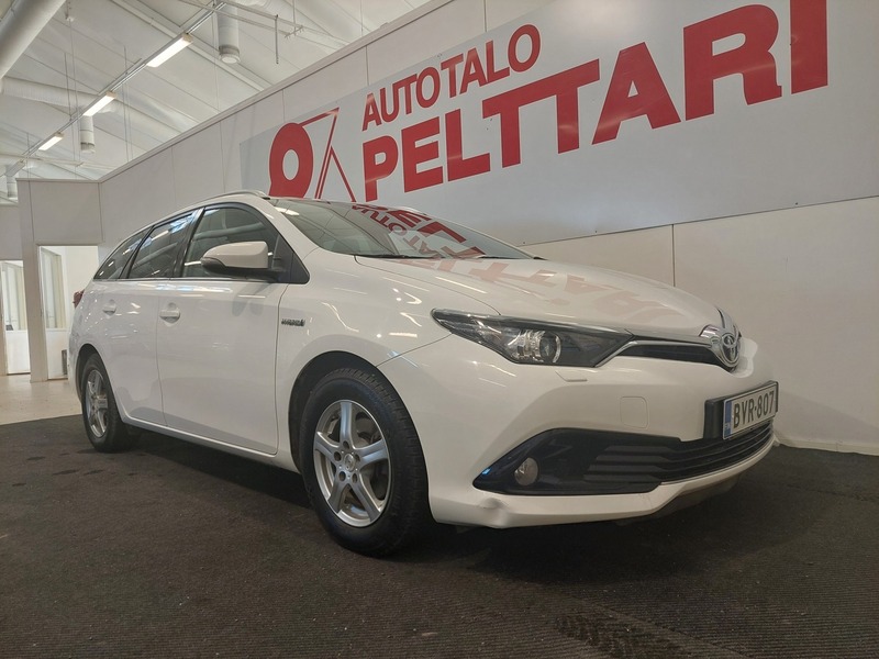 Toyota Auris vaihtoauto