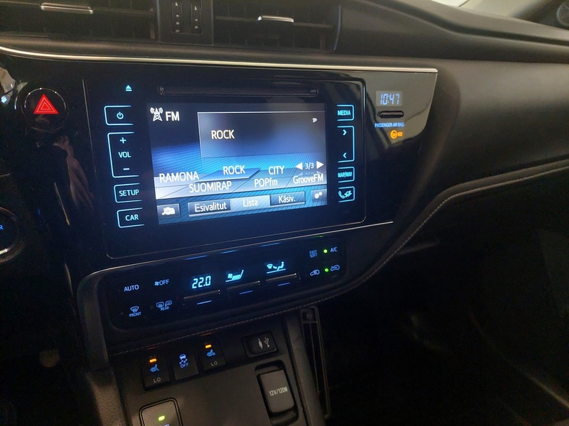 Toyota Auris vaihtoauto