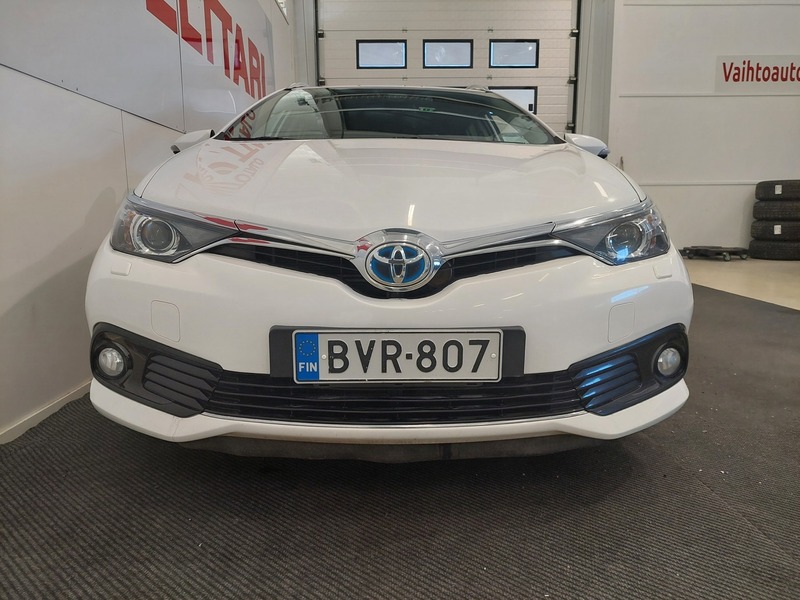 Toyota Auris vaihtoauto