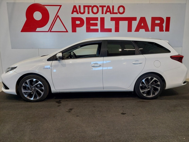 Toyota Auris vaihtoauto