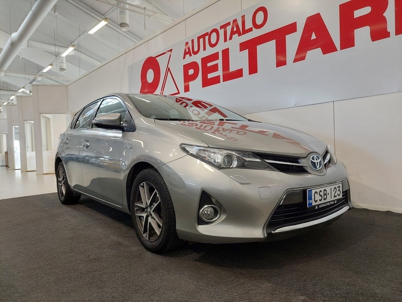 Toyota Auris vaihtoauto