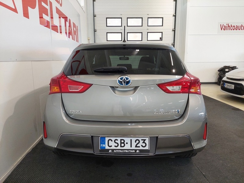 Toyota Auris vaihtoauto