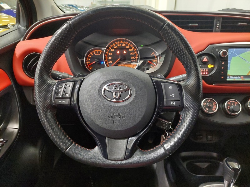 Toyota Yaris vaihtoauto