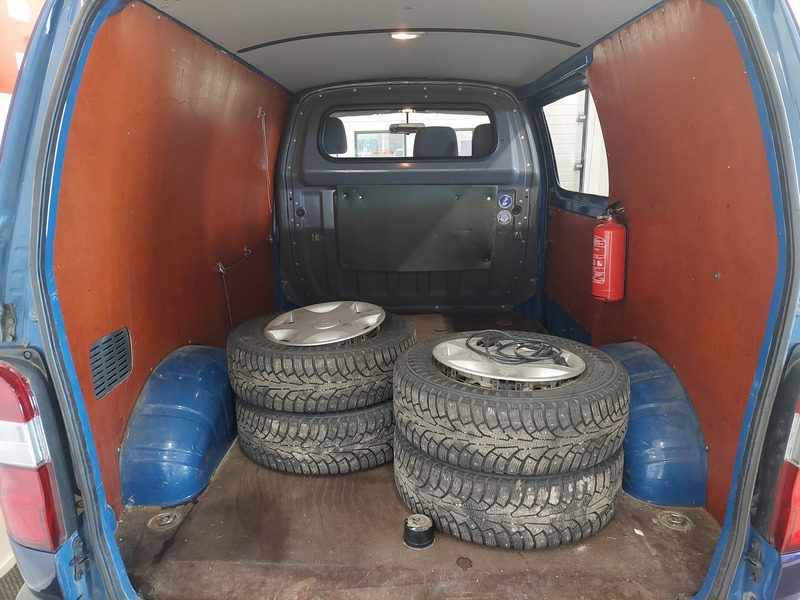 Toyota Hiace vaihtoauto