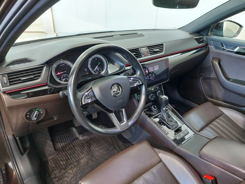 Skoda Superb vaihtoauto