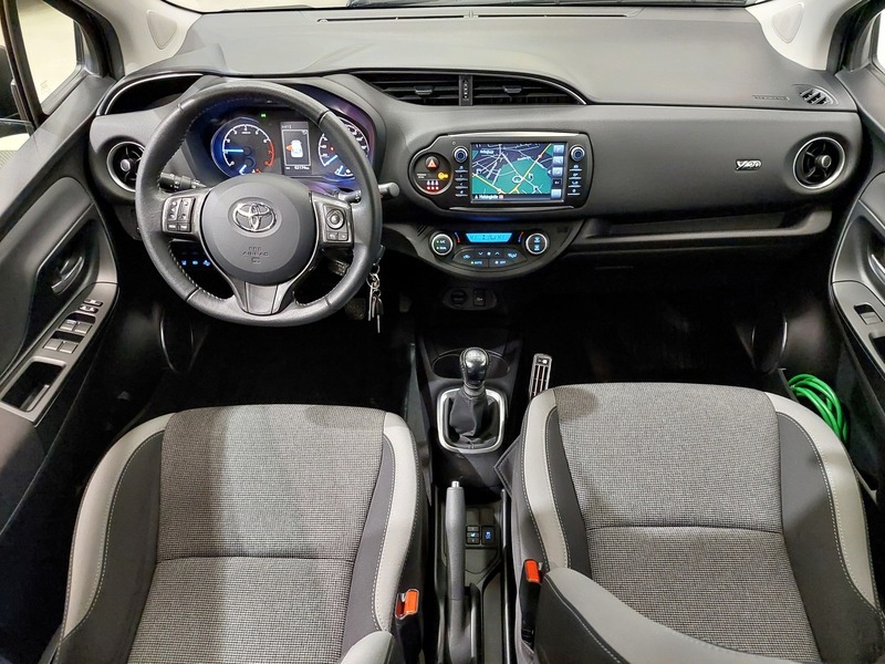 Toyota Yaris vaihtoauto