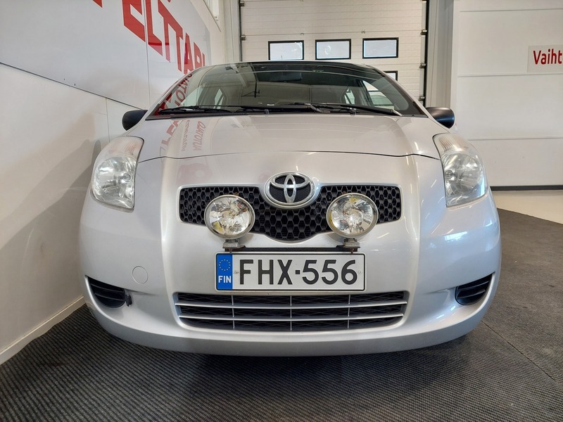 Toyota Yaris vaihtoauto