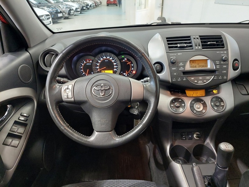 Toyota RAV4 vaihtoauto