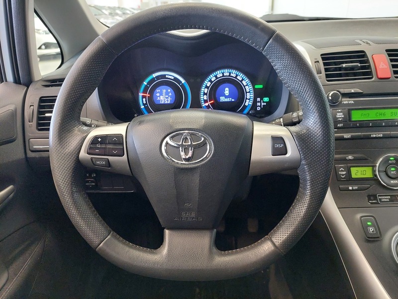 Toyota Auris vaihtoauto