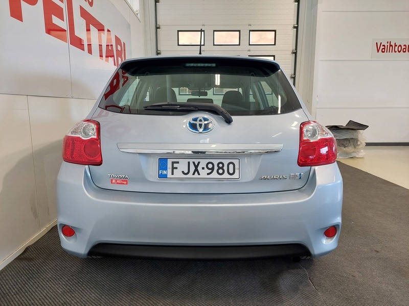 Toyota Auris vaihtoauto