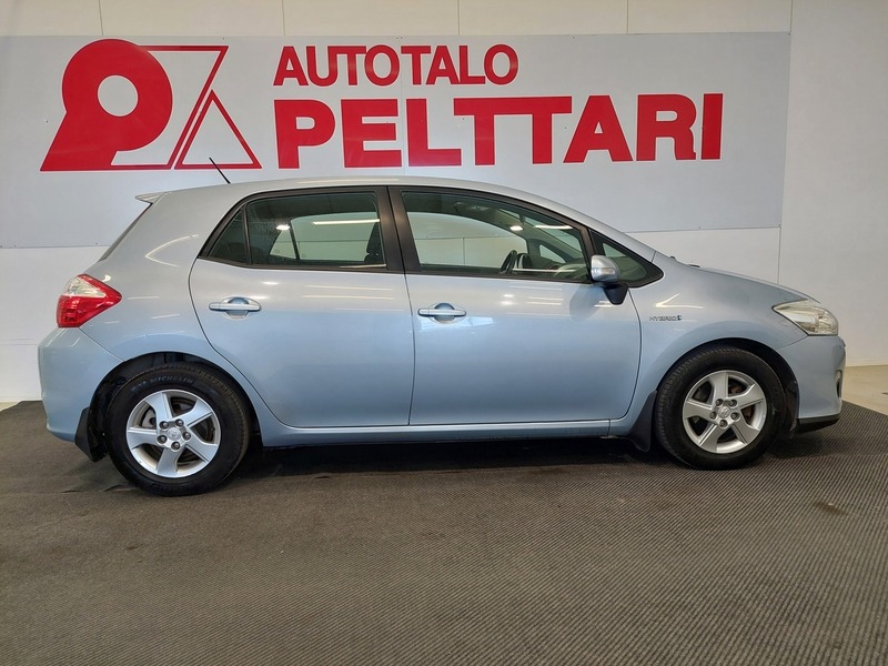 Toyota Auris vaihtoauto