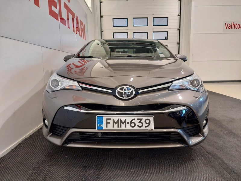 Toyota Avensis vaihtoauto