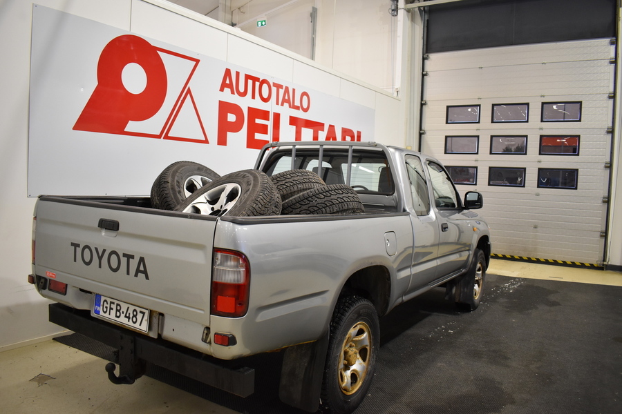 Toyota Hilux vaihtoauto