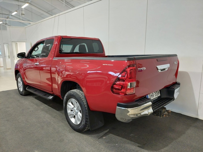 Toyota Hilux vaihtoauto