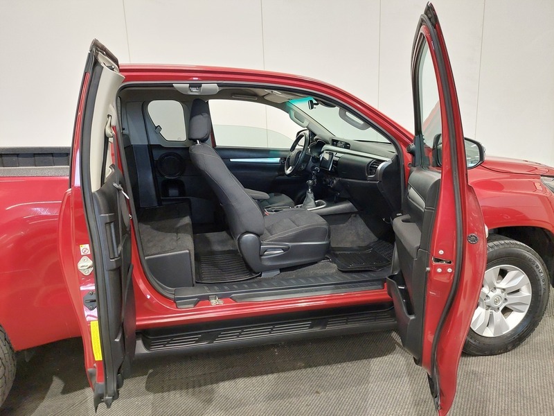 Toyota Hilux vaihtoauto