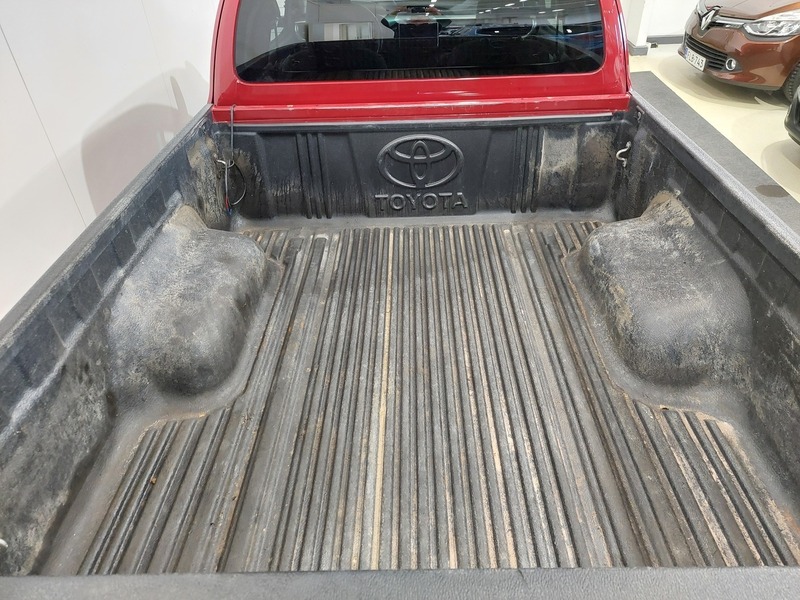 Toyota Hilux vaihtoauto