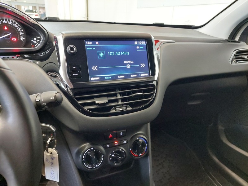 Peugeot 208 vaihtoauto