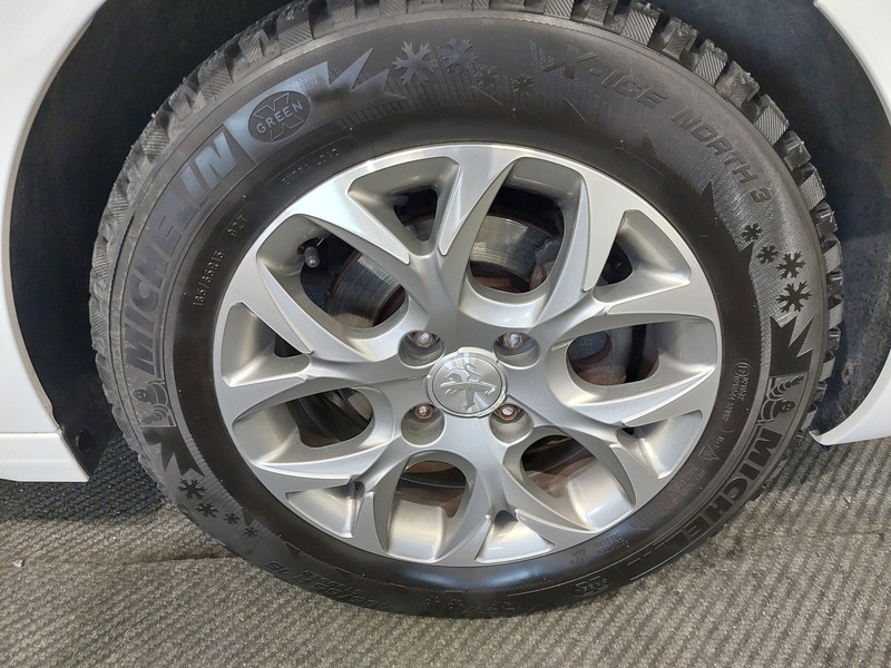 Peugeot 208 vaihtoauto