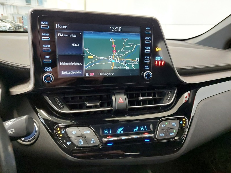 Toyota C-HR vaihtoauto