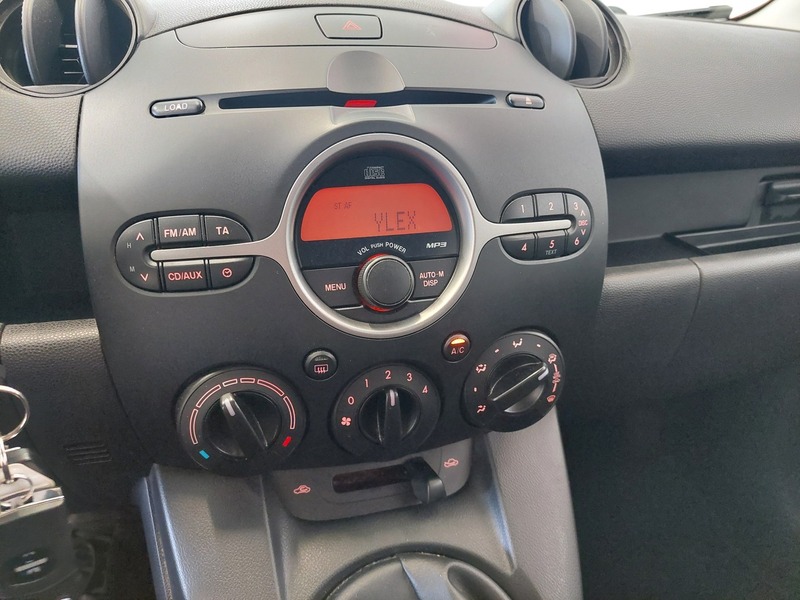 Mazda 2 vaihtoauto