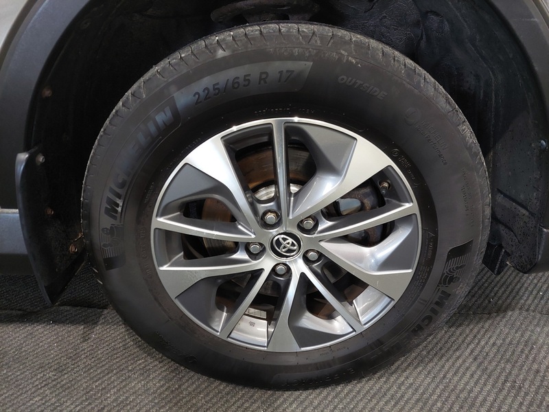 Toyota RAV4 vaihtoauto