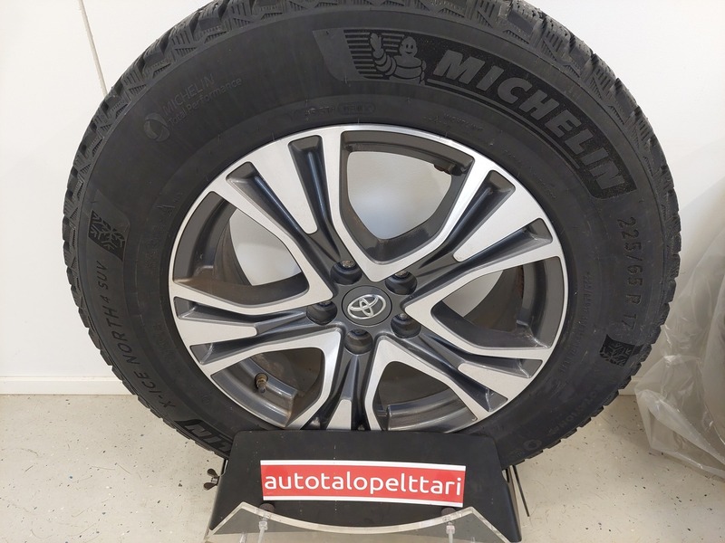 Toyota RAV4 vaihtoauto