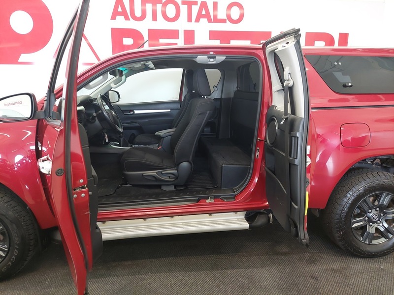 Toyota Hilux vaihtoauto