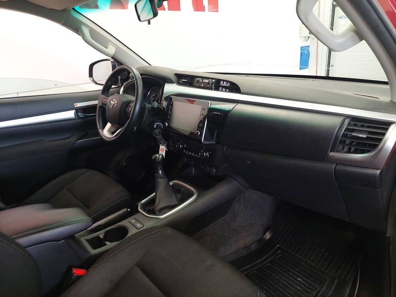 Toyota Hilux vaihtoauto